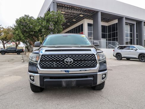 Used 2020 Toyota Tundra SR5 w/ SR5 Upgrade Package image 3