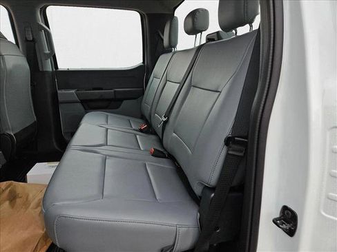 New 2025 Ford F550 4x4 Crew Cab Super Duty image 13