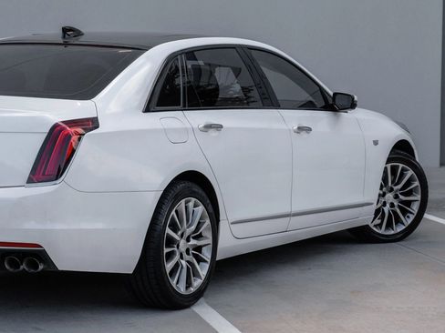 Used 2018 Cadillac CT6 Luxury AWD/4WD image 14