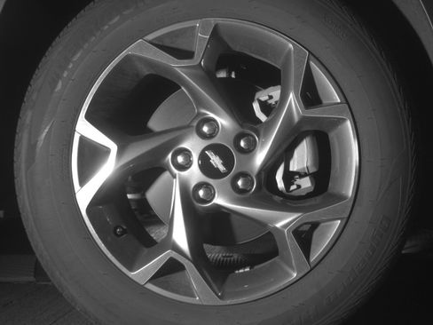 Used 2025 Chevrolet Trax LT FWD image 13