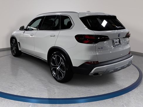 New 2026 BMW X5 xDrive40i w/ Climate Comfort Package AWD/4WD image 7