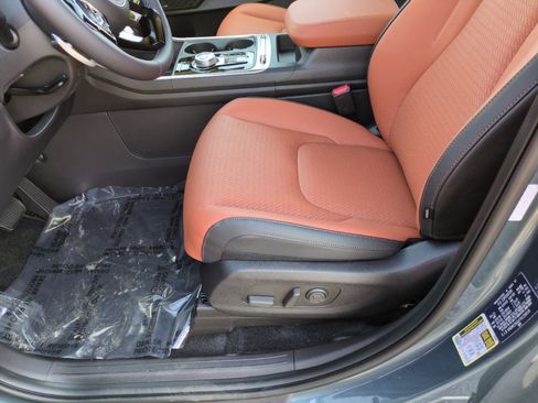 New 2026 Kia Carnival SX Prestige FWD image 16