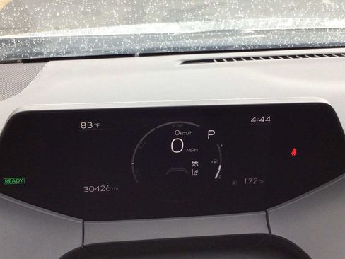 Used 2024 Toyota Prius LE FWD image 16
