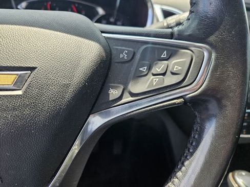 Used 2019 Chevrolet Equinox LT w/ Driver Convenience Package FWD image 15