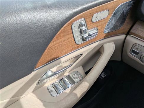 Used 2020 Mercedes-Benz GLE 350 4MATIC image 16