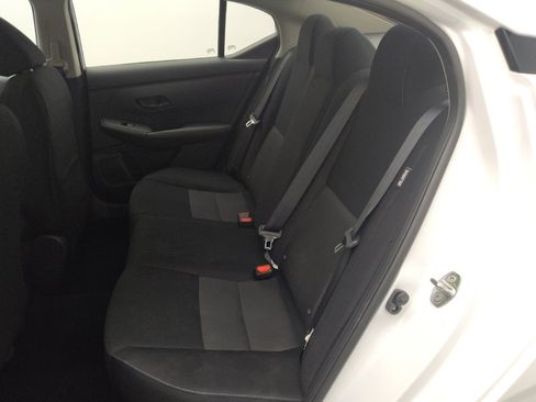 Used 2025 Nissan Sentra SV FWD image 18