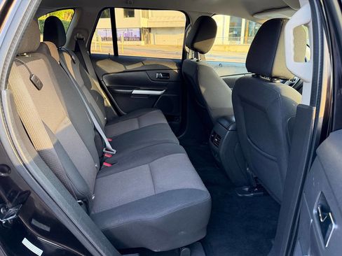 Used 2014 Ford Edge SEL w/ Driver Entry Package AWD/4WD image 39
