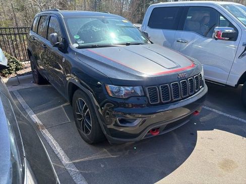 Used 2017 Jeep Grand Cherokee Trailhawk image 7
