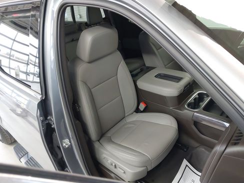 Used 2021 Chevrolet Silverado 1500 LTZ image 26