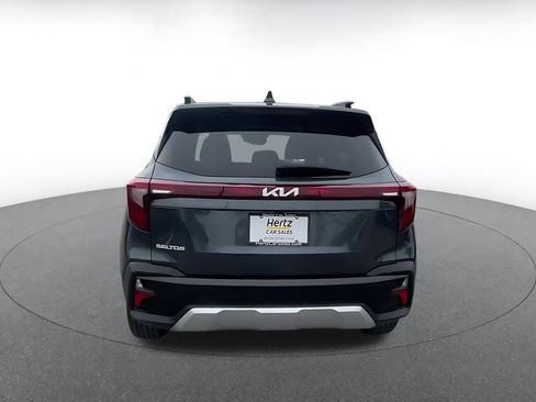 Used 2025 Kia Seltos S image 12