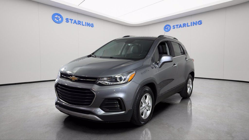 Used 2020 Chevrolet Trax LT w/ LT Convenience Package FWD image 16