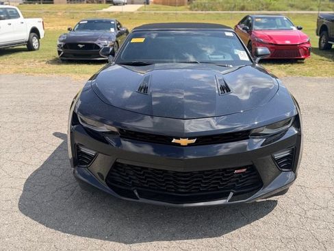 Used 2017 Chevrolet Camaro SS RWD image 5