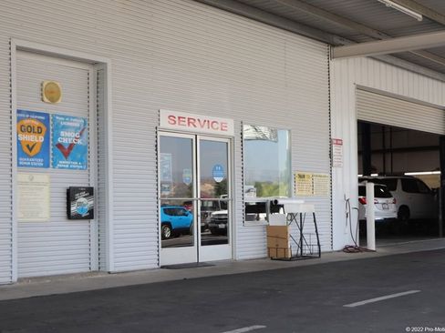 Used 2022 GMC Terrain SLE w/ LPO, Floor Liner Package image 44