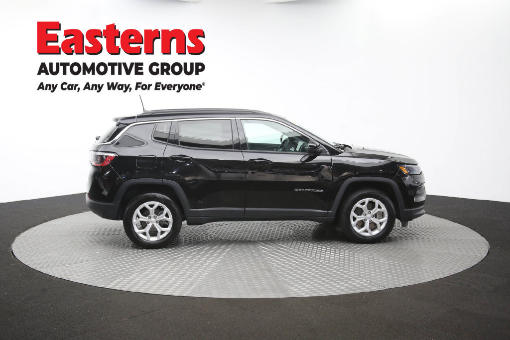 Used 2024 Jeep Compass Latitude AWD/4WD image 45