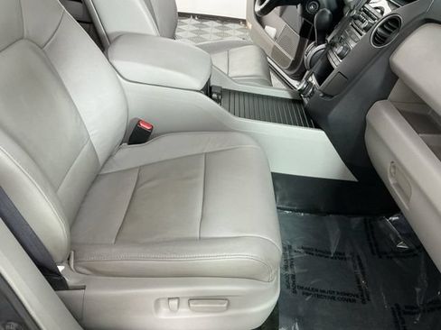 Used 2014 Honda Pilot Touring image 14
