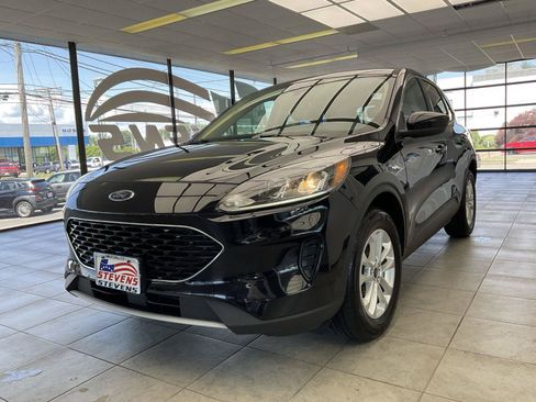 Used 2020 Ford Escape SE AWD/4WD image 3