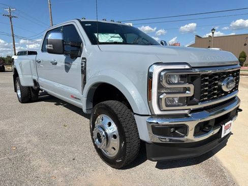 New 2026 Ford F450 King Ranch w/ Chrome Package AWD/4WD image 3