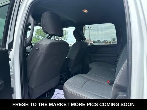Used 2024 RAM 3500 Tradesman w/ Chrome Appearance Group AWD/4WD image 27