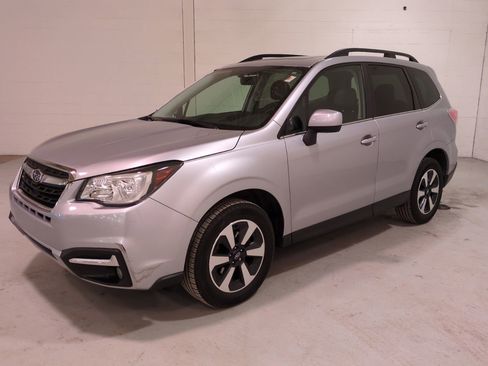Used 2018 Subaru Forester 2.5i Limited image 7