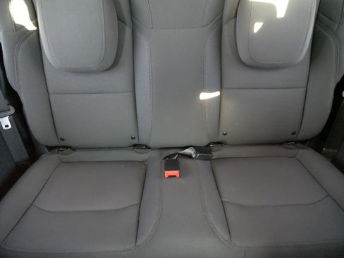 Used 2023 Jeep Wrangler Sport image 13