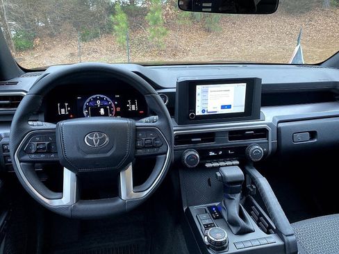 Certified 2025 Toyota 4Runner SR5 image 16