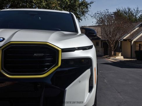 Used 2024 BMW XM w/ M Driver's Package image 95