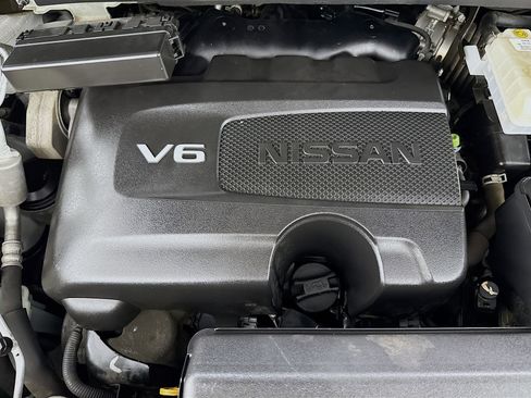 Used 2017 Nissan Pathfinder SL image 38