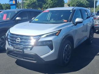 Used 2025 Nissan Rogue SV AWD/4WD video 1
