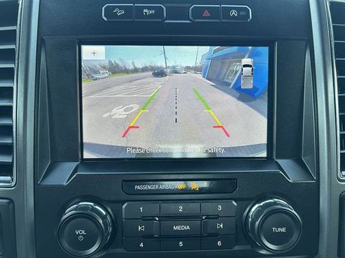 Used 2020 Ford F150 XLT w/ Equipment Group 302A Luxury AWD/4WD image 23