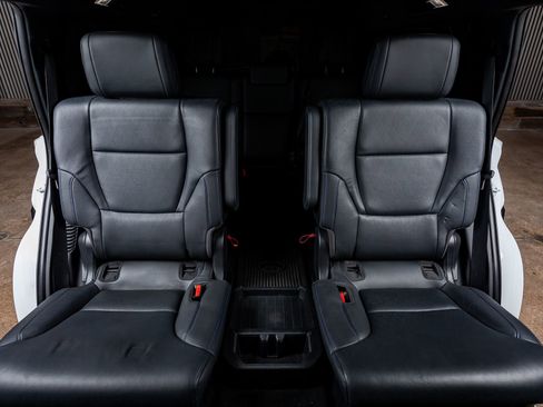 Used 2024 Toyota Sequoia Platinum image 35