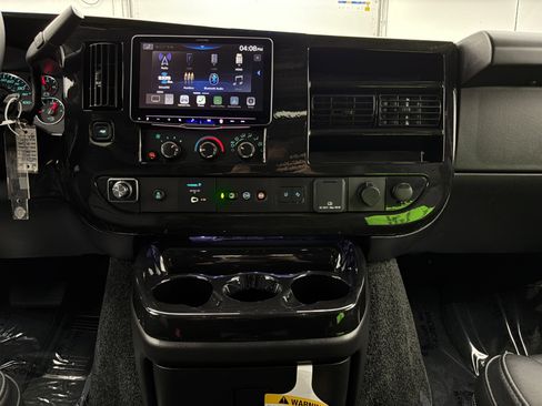 Used 2026 GMC Savana 2500 w/ Driver Convenience Package RWD image 27