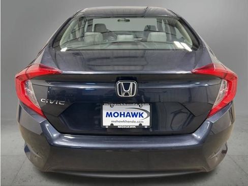 Used 2018 Honda Civic LX image 4