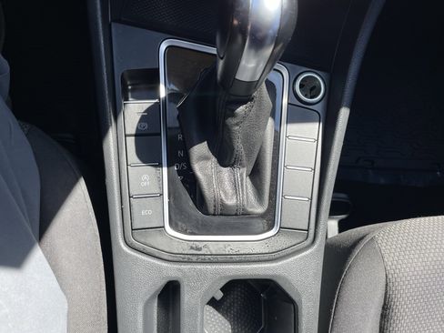 Used 2019 Volkswagen Jetta S w/ Driver Assistance Package FWD image 22