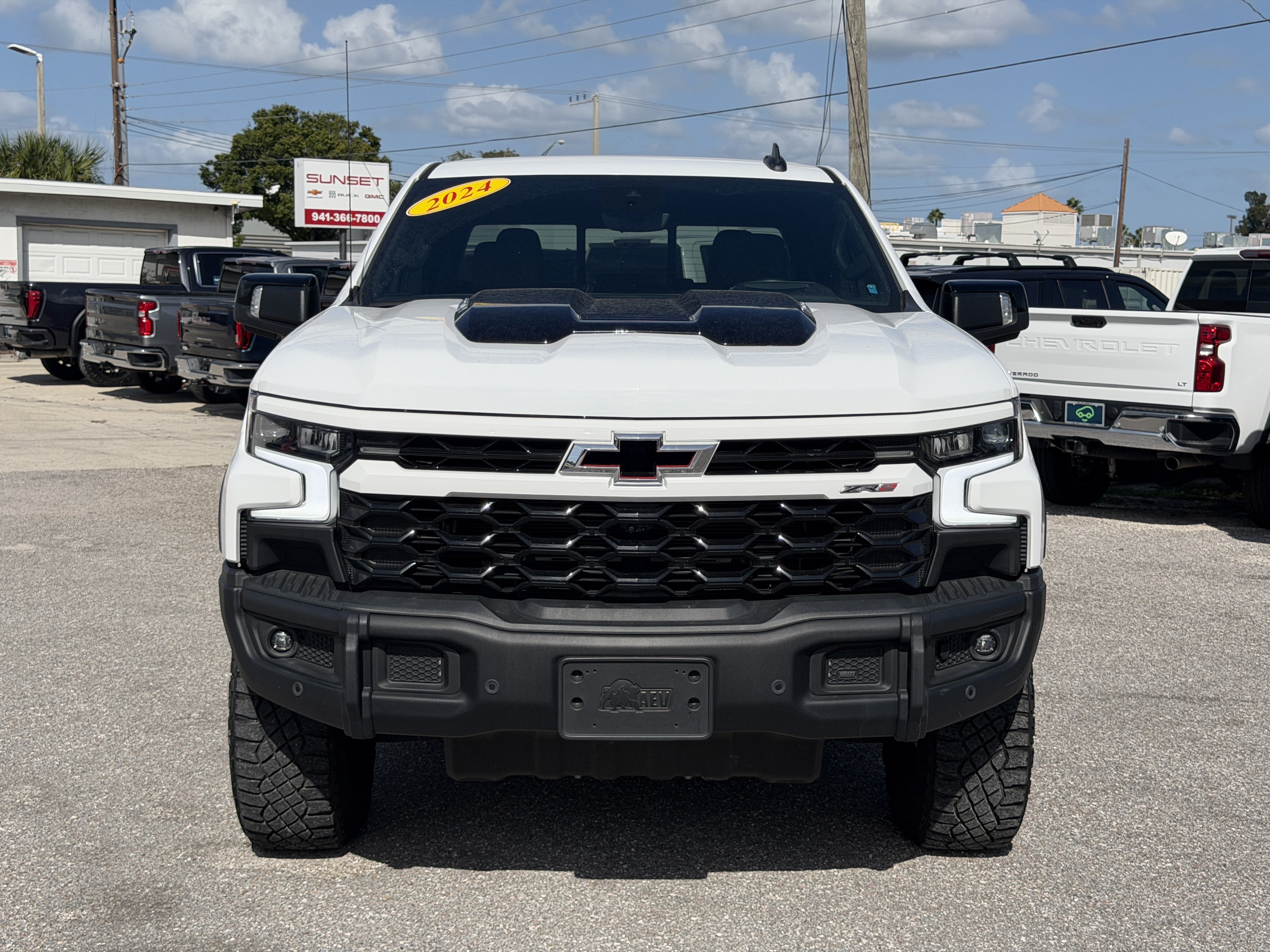 Certified 2024 Chevrolet Silverado 1500 ZR2 w/ ZR2 Bison Edition AWD/4WD image 2