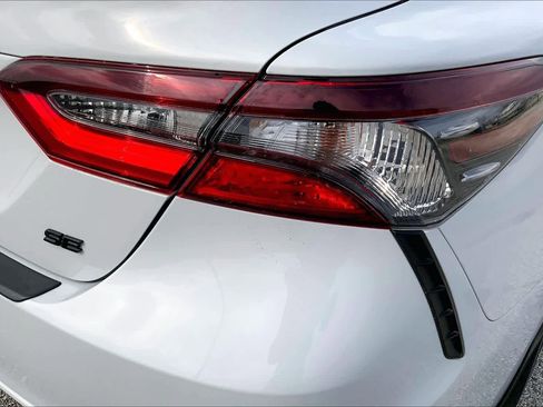 Used 2023 Toyota Camry SE FWD image 30