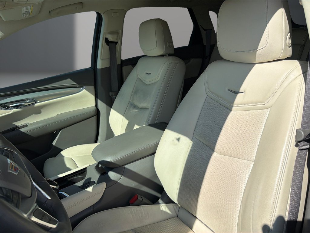 Used 2017 Cadillac XT5 Luxury FWD image 14