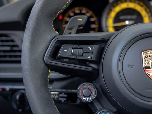 Used 2025 Porsche 911 GT3 RS image 38