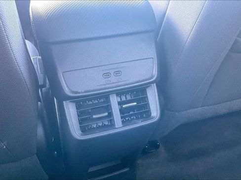 Used 2025 Chevrolet Equinox LT AWD/4WD image 13