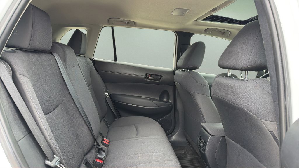 Used 2024 Toyota Corolla Cross LE w/ Moonroof Package AWD/4WD image 15