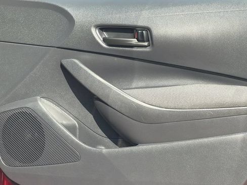 Used 2025 Toyota Corolla LE FWD image 18