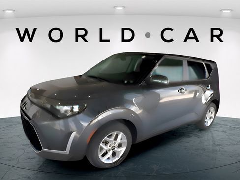 Certified 2024 Kia Soul LX w/ Option Group 015 image 3