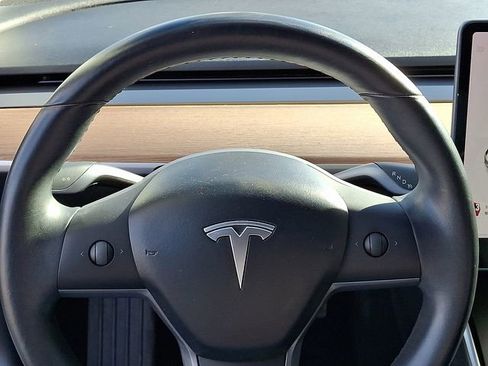 Used 2018 Tesla Model 3 Long Range image 29