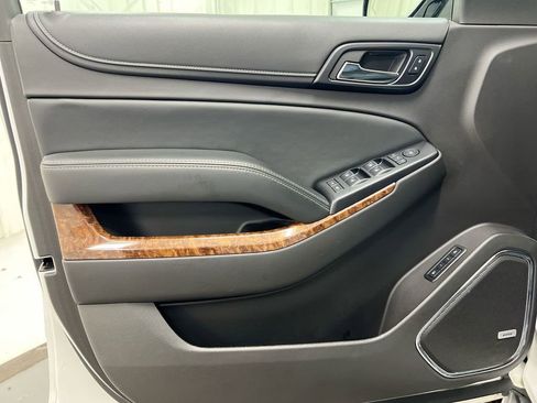 Used 2016 Chevrolet Tahoe LTZ AWD/4WD image 21