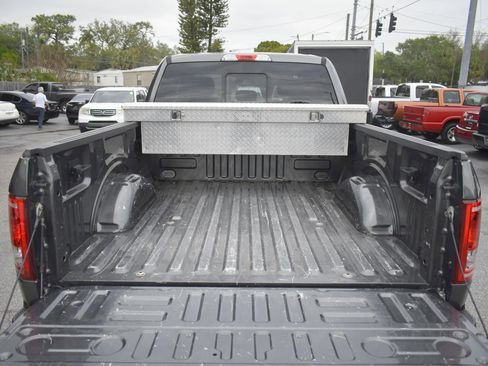 Used 2017 Ford F150 XLT w/ Equipment Group 302A Luxury image 10