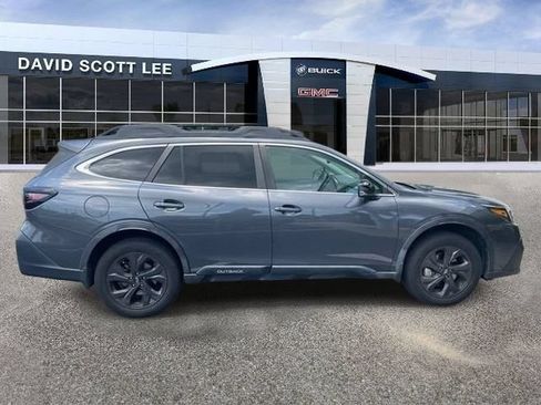 Used 2020 Subaru Outback Onyx Edition XT w/ Popular Package #2 AWD/4WD image 2