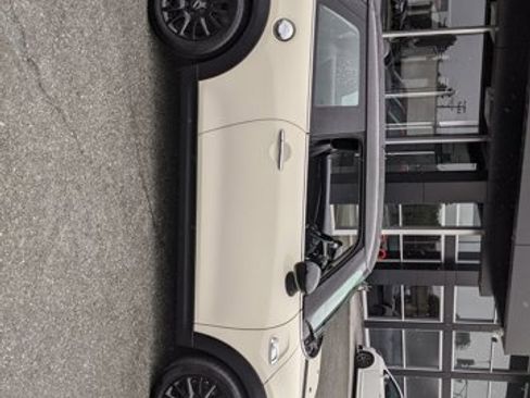 Used 2018 MINI Cooper S image 4