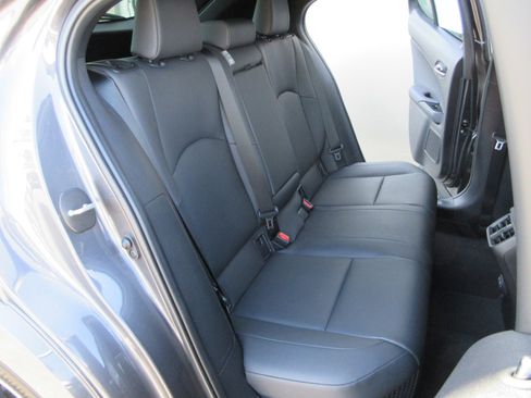 Used 2024 Lexus UX 250h AWD w/ Premium Package image 19