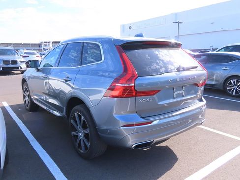 Used 2018 Volvo XC60 T6 Inscription w/ Luxury Seat Package AWD/4WD image 4