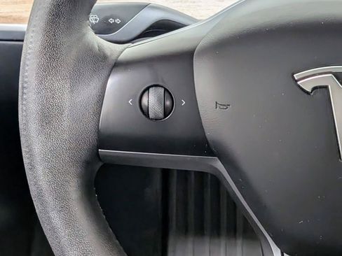 Used 2022 Tesla Model 3 Long Range AWD/4WD image 29