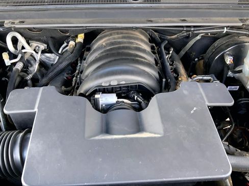 Used 2018 Chevrolet Tahoe Premier w/ RST 6.2L Performance Edition RWD image 32